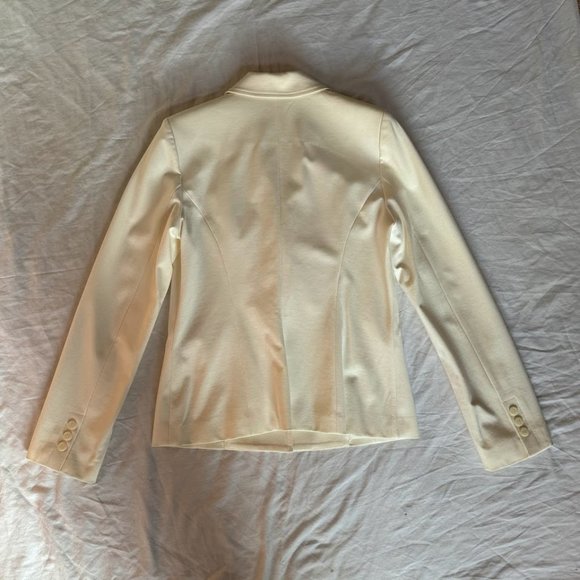 Le Chateau Cream Blazer Skirt Suit Set - Picture 3 of 12